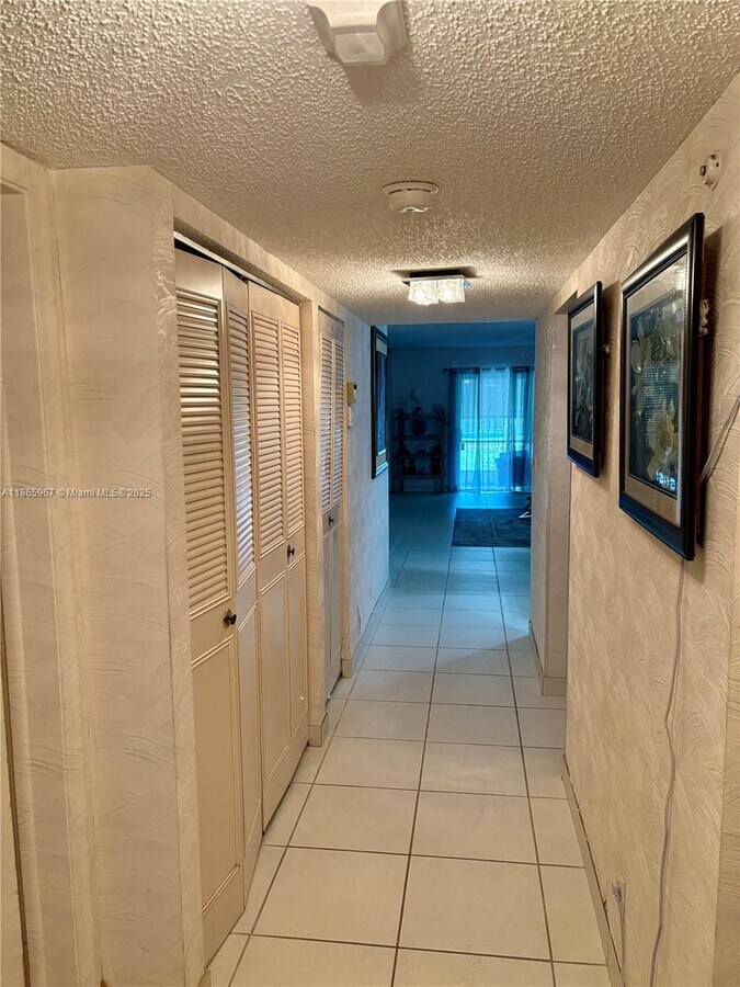 Photo - 3571 Inverrary Dr Unit 101