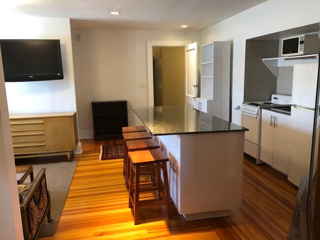 Kitchen 2 - 86 Lancaster Rd Unit Third Floor