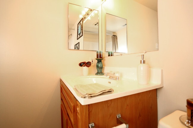 Cherry Creek Apartments