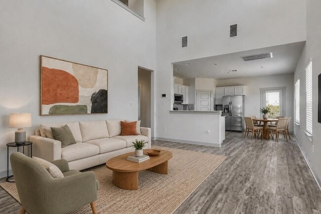 8340 Mimi Ln