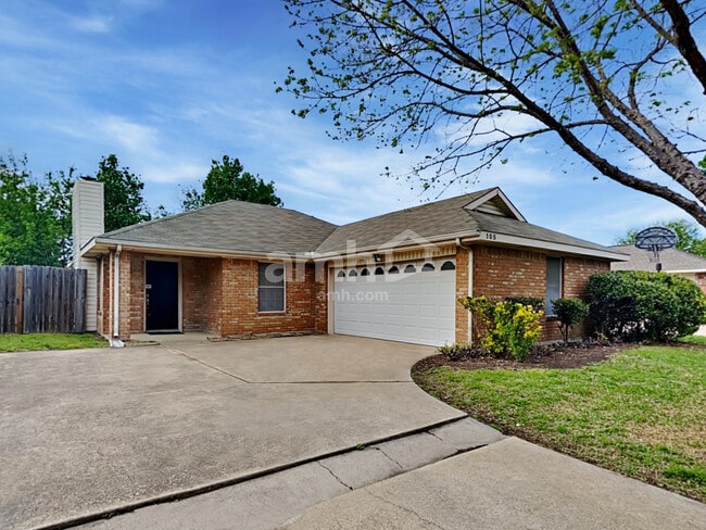 Building Photo - 105 S Winding Oaks Dr