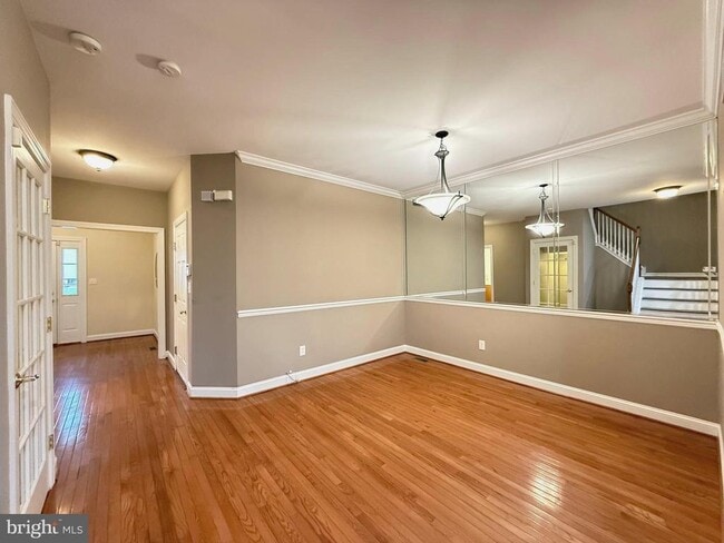 Photo - 122 Providence Ln