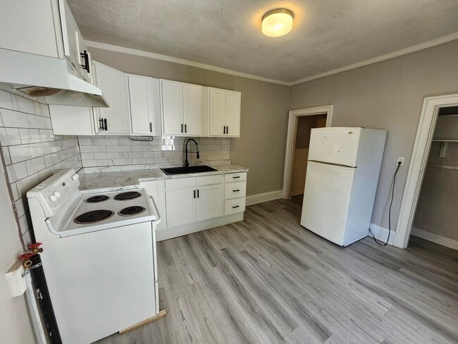 Photo - 182 Duke St W Unité 182 B