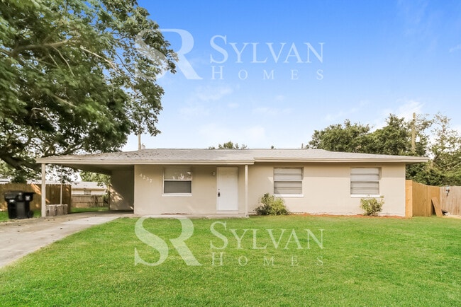 Building Photo - Updated 3 bedroom rancher! Rental
