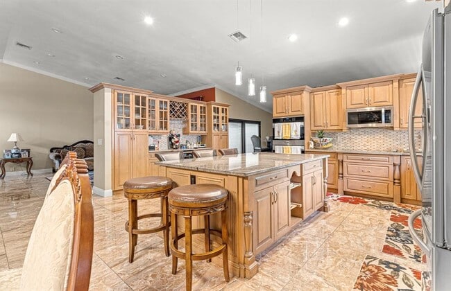 Photo - 6585 NW 46th St