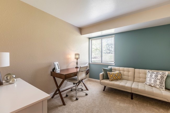 Okemos Station Apartments