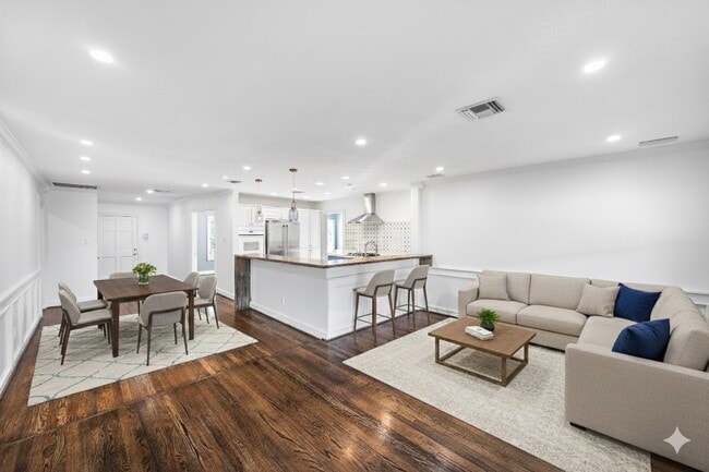 Photo - 1422 Gardenia Dr