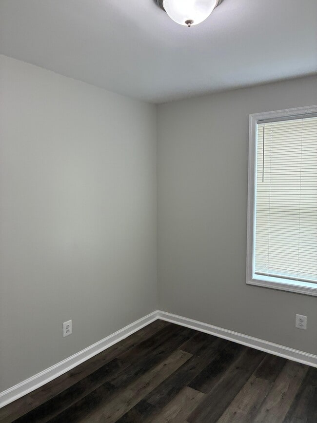 Photo - Belair Edison