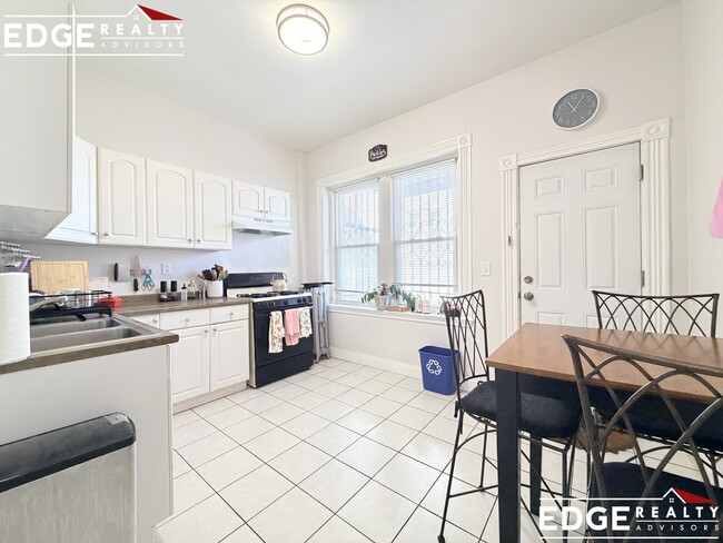 Photo - 99 Glenville Ave Unit 2