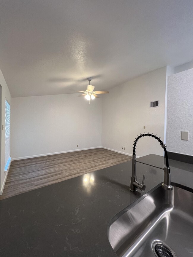 Photo - 8848 Meadow Range St