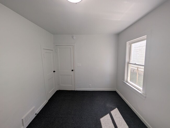 Photo - 923 S Logan St