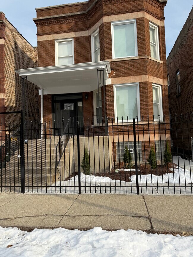 Photo - 7123 S Cornell Ave