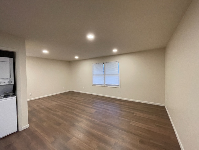 Photo - 1107 E Willard St