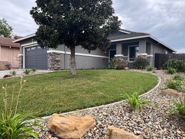 Photo - Beautiful 3 Bed, 2 Bath Home