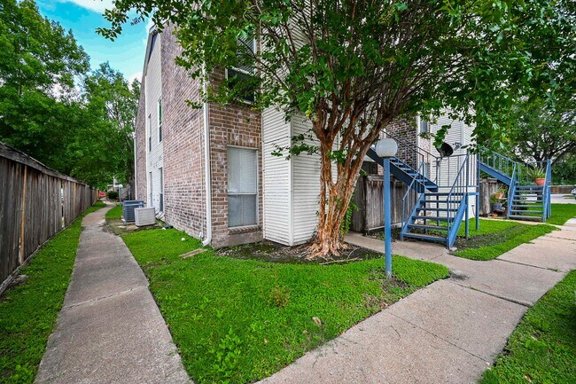 Photo - 3900 Woodchase Dr Unidad 86