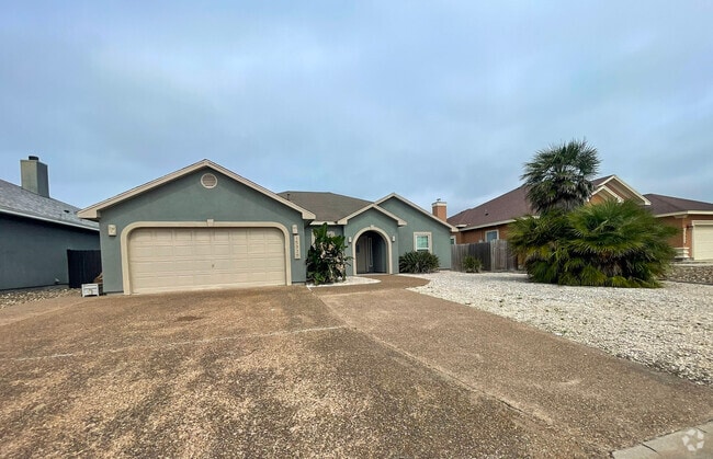 Building Photo - 15829 Grenadine Rental