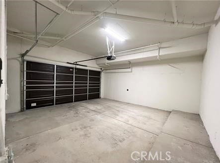 Building Photo - 328 E Live Oak St