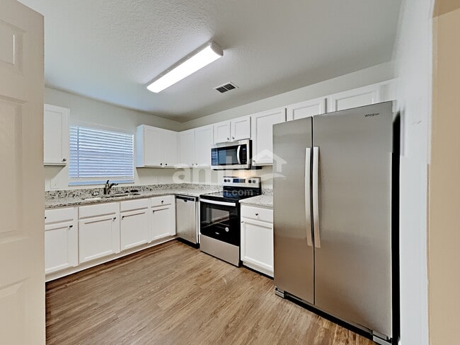 Photo - 1305 Cinda Ct