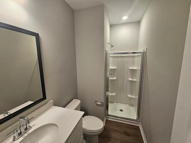 Photo - 1 year old 5 bedroom home w community pool!