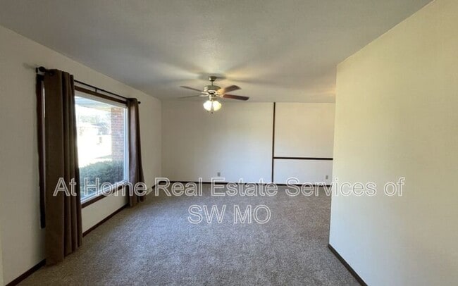 Photo - 1316 E Lakewood St