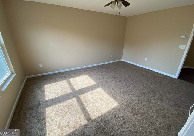 Photo - 1677 Shire Village Dr