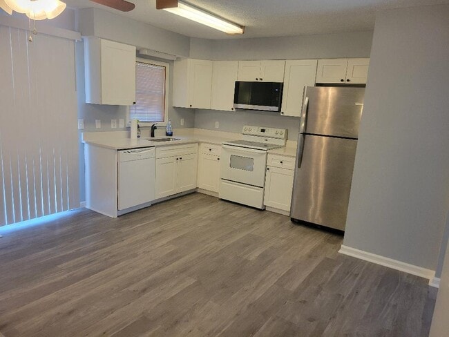 Photo - 4130 Chelten Ave