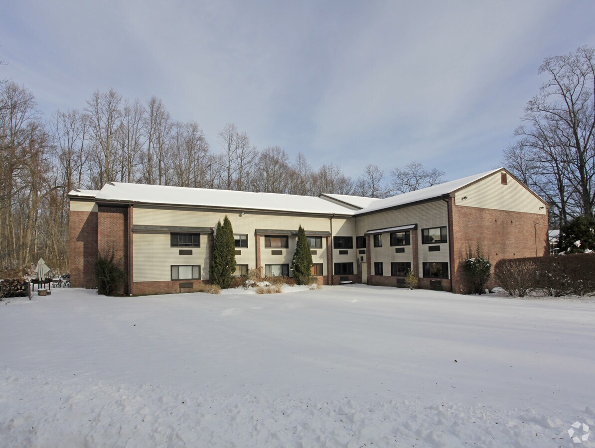 Photo - Rowayton Gardens