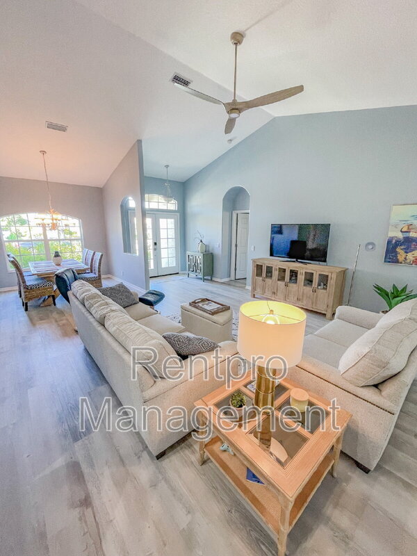 Photo - 2137 Date Palm Way