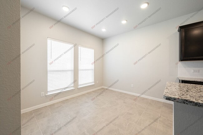 Photo - 1430 Shadow Hl Ln