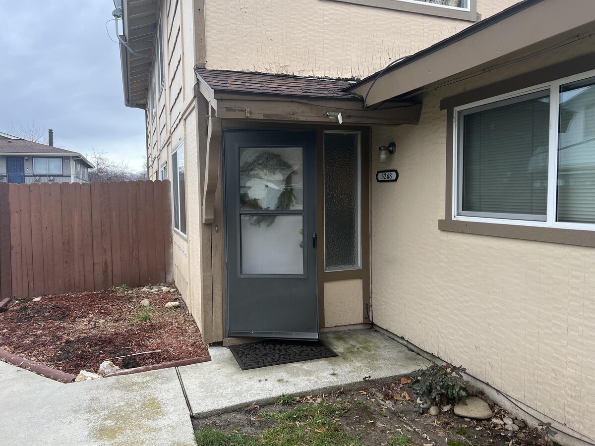 Photo - 5248 W Kootenai St Townhome