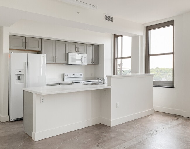 Photo - 402 S Washington St