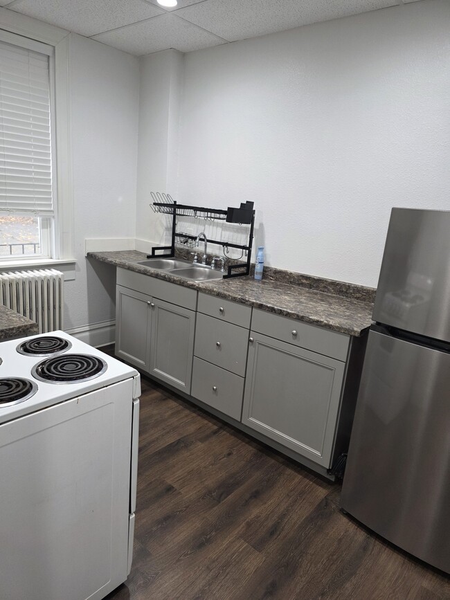 Photo - 403 Locust Ave Unit Apartment 4