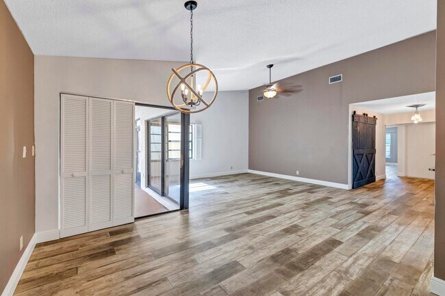 Photo - 2075 NW 15th Pl