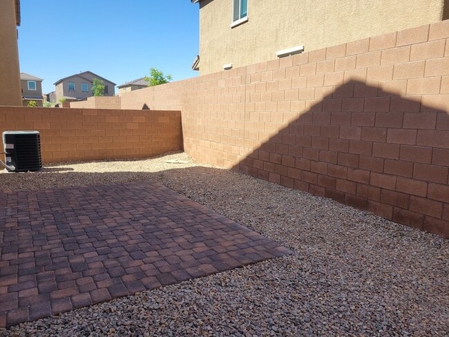 Photo - 8056 Kings Guard St