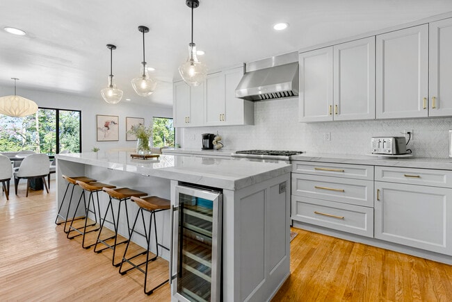 Photo - 4006 Milaca Pl