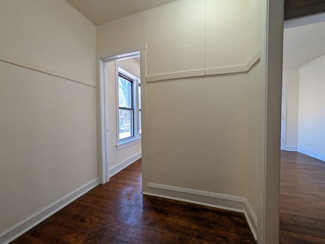 Photo - 2700 N Spaulding Ave Unidad 1EE