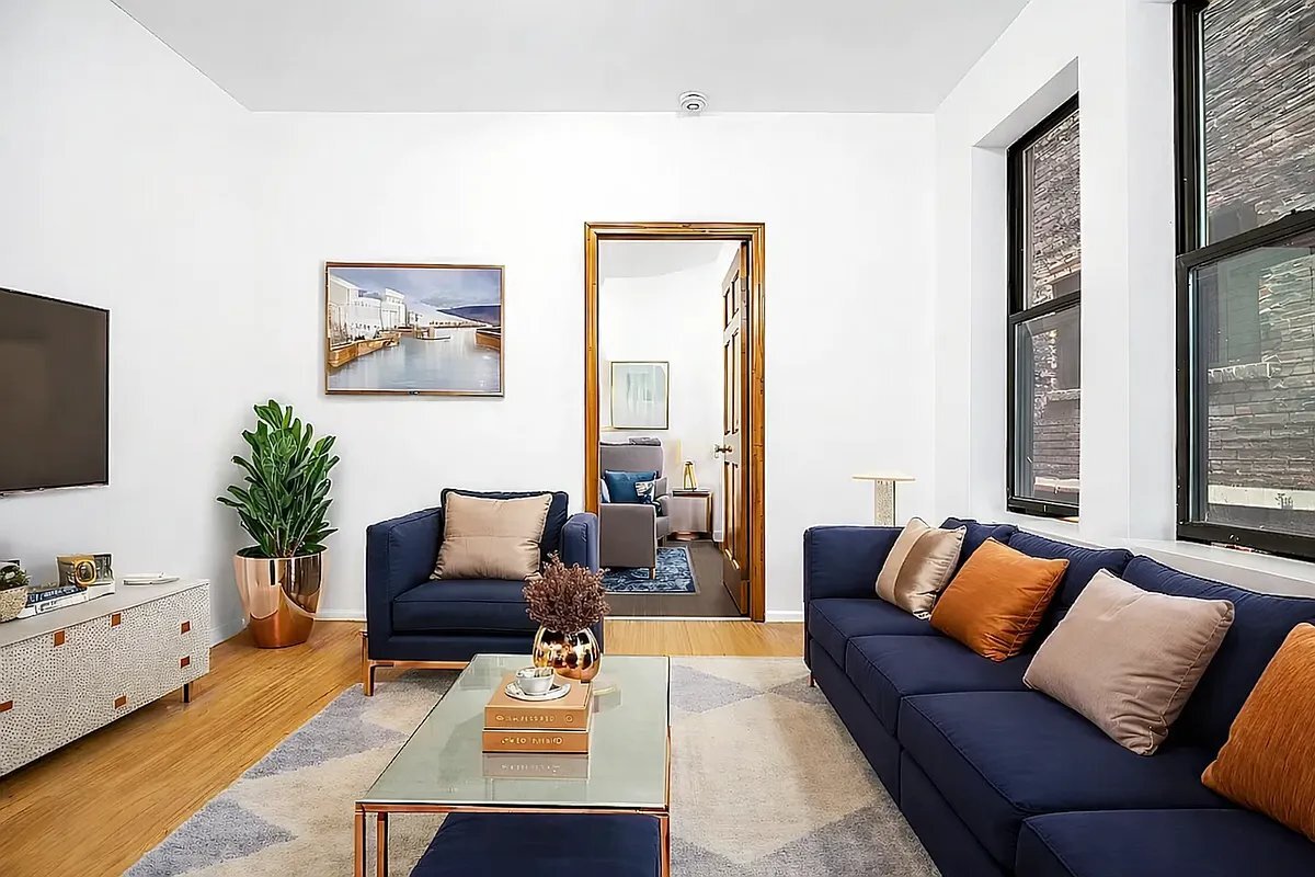 Photo - 189 E 3rd St Unidad 16