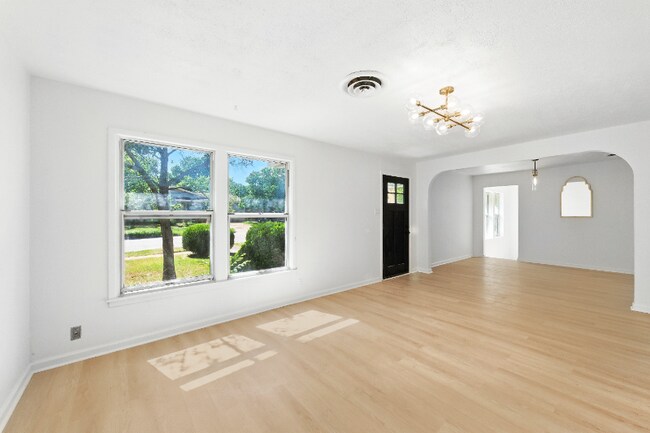 Photo - 1302 S 2nd St