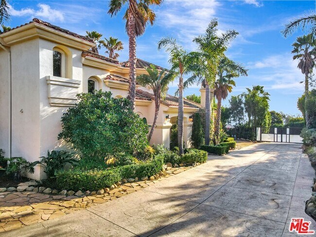 Photo - 27425 Calicut Rd