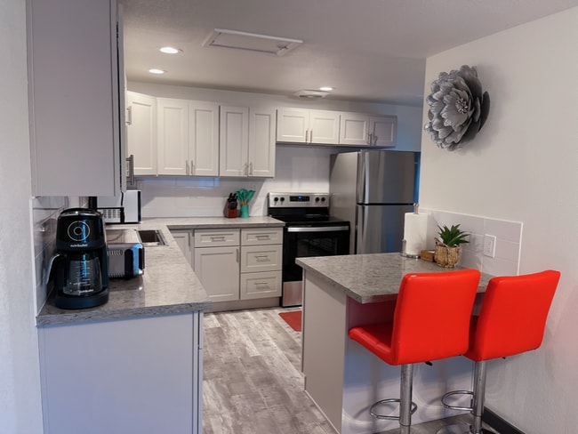 Photo - 1012 NE 91st St