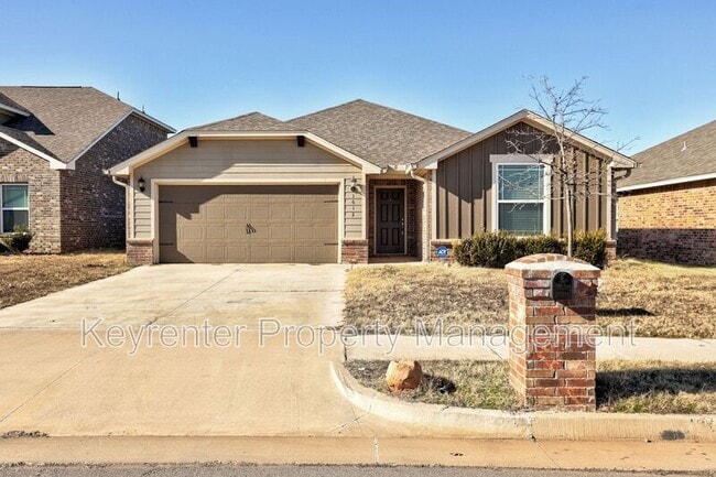 Photo - 1612 Maroon Dr