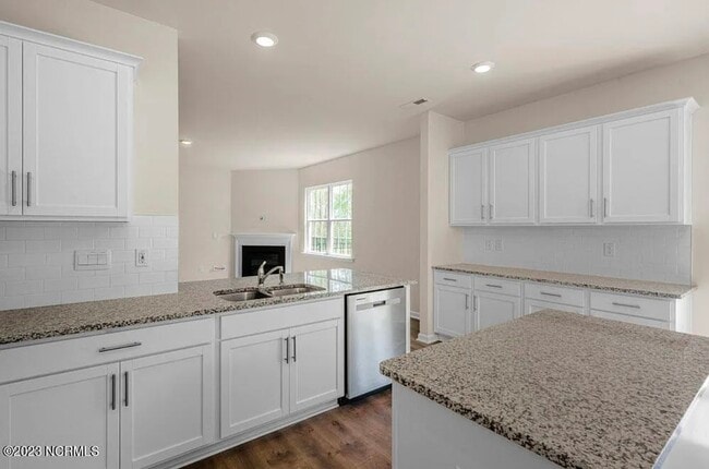 Photo - 1227 Middlecrest Dr