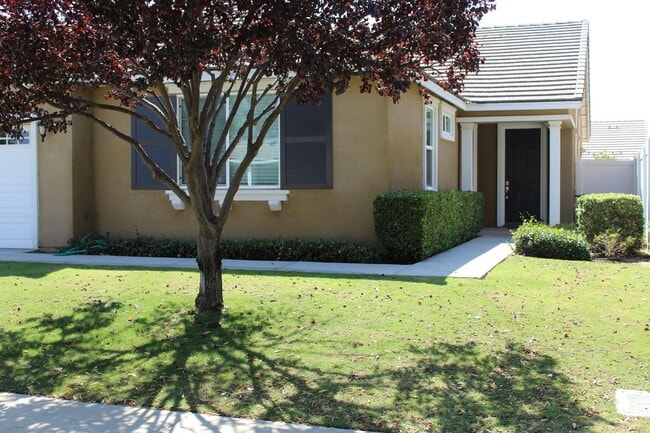 Photo - Northwest Bakersfield Home in the Village ...