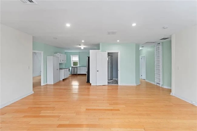 Building Photo - 61 Doyle Ave Unit Penthouse