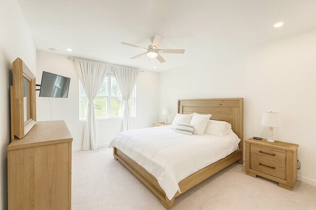 Photo - 14406 SW Skye Dr