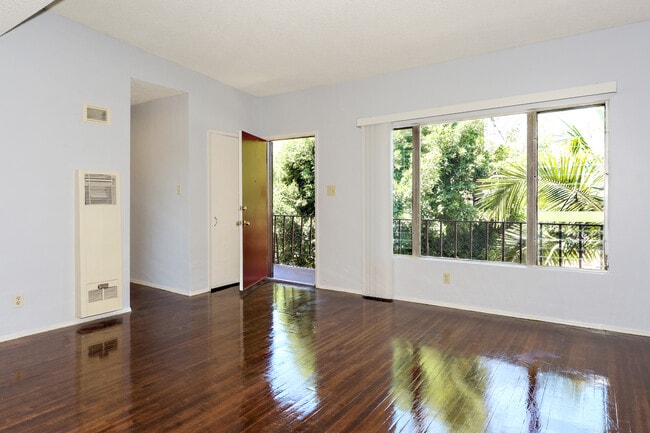 5410 Russell Ave Unit 5