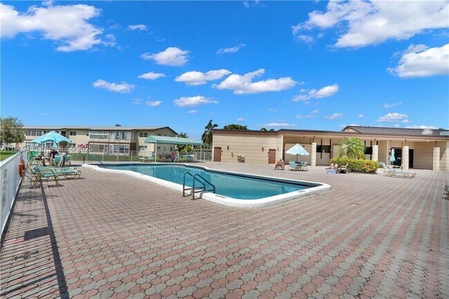 Photo - 7205 NW 5th Ct Unit 202