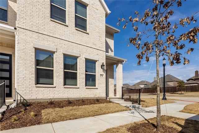 Photo - 4704 Corriente Vista Ln