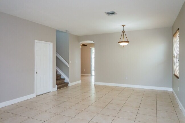 Photo - 2025 SE 14 St