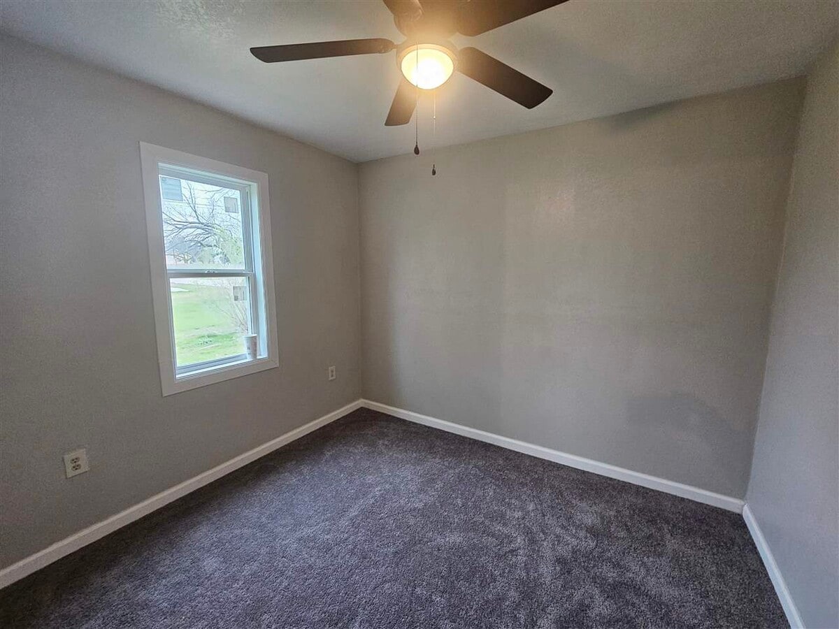 Photo - 102 SW 25th St